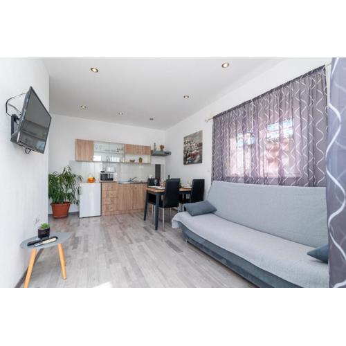 Sara apartmant Trogir-Dragulin
