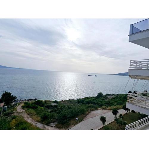 Saranda Sea View Apartment