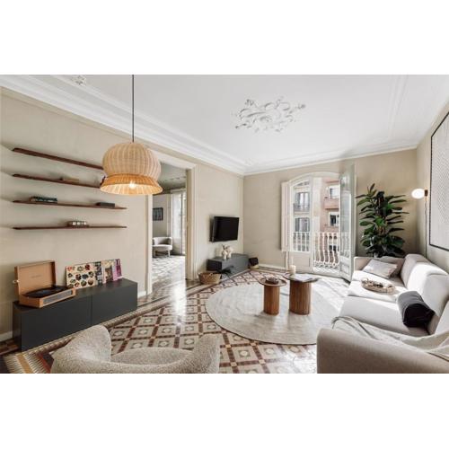 Sardana - 3 bedrooms and office in Eixample Dreta