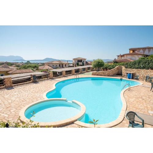 Sardegnaot vista mare piscina e spa
