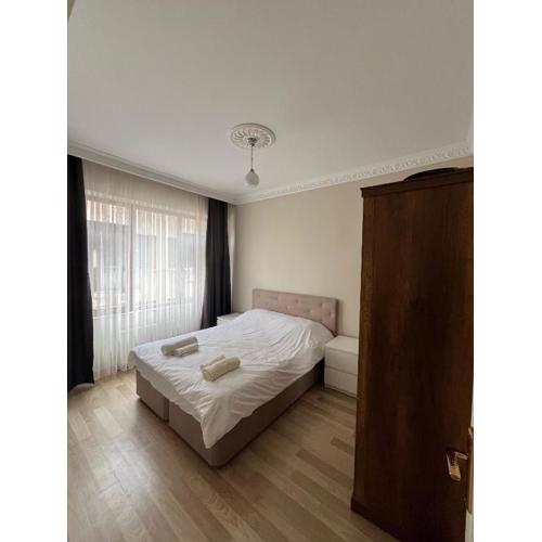 sarı apartmanı
