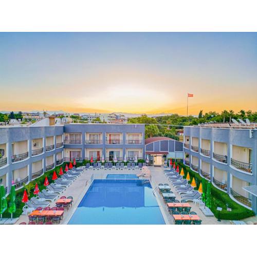 Sayanora Hotel