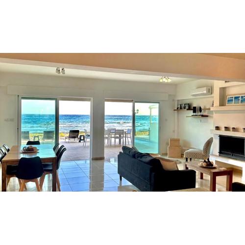 Sayers Beachfront Villa