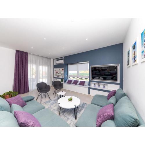 Scenic Elegant Trogir Villa with Pool - Five Bedroom Villa