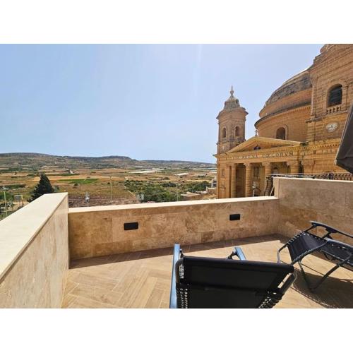 Scenic Views - A Stylish Getaway in Mgarr