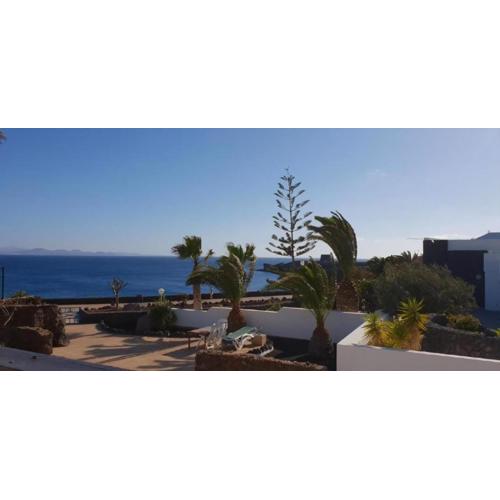 Schöne Wohnung In Playa Blanca Mit Grill, Garten Und Terrasse Und Neben Dem Strand