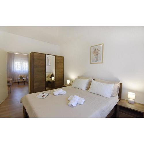 Schöne Wohnung in Umag mit Kleiner Terrasse