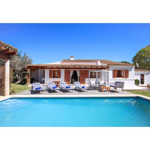 Schönes Ferienhaus In Pollença Mit Privatem Pool