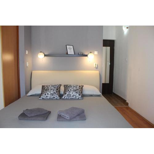 Schönes Gästezimmer mit großer Sonnenterrasse