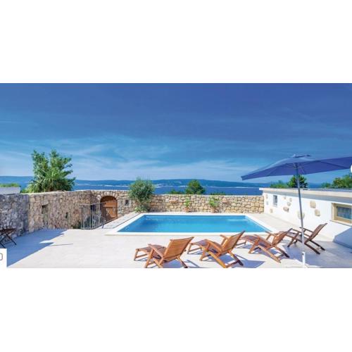Schwarz pool house