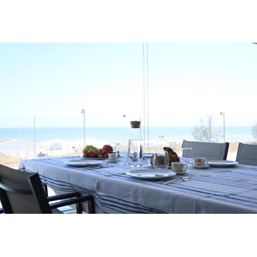 SE125 - Senigallia, esclusivo trilocale fronte mare con piscina