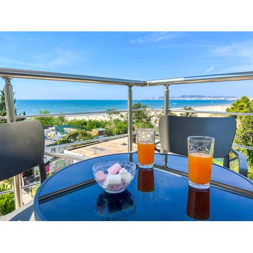 Sea apartment with balcony
