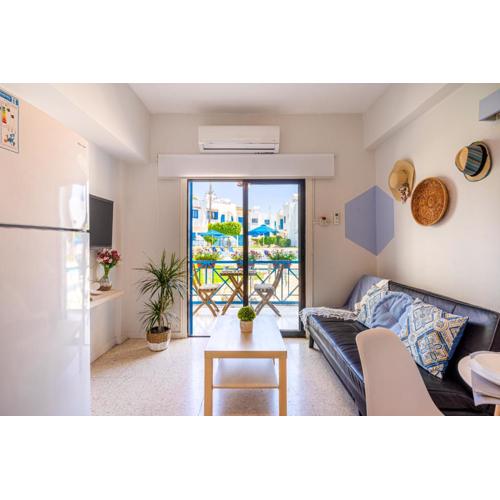 Sea Breeze 1-BR Apt in Pyla