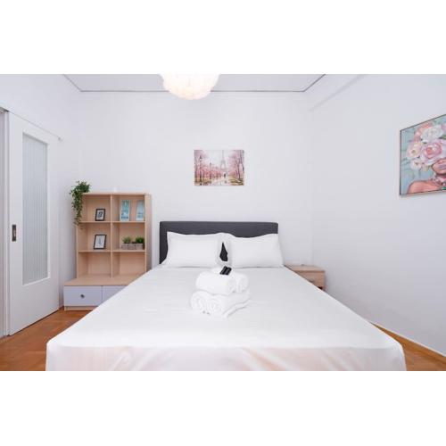 Sea Breeze 2 bedroom Apartment - 10 min walk to beach