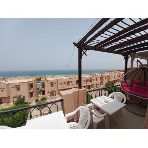 Sea Breeze شاليه مواجة للبحر Empire Resort العين السخنة