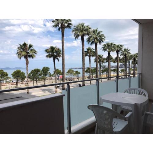 Sea Front Apartment Beach House