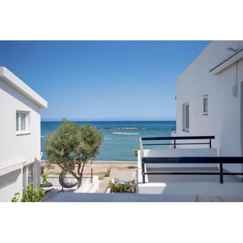 Sea Front Luxury Apartment