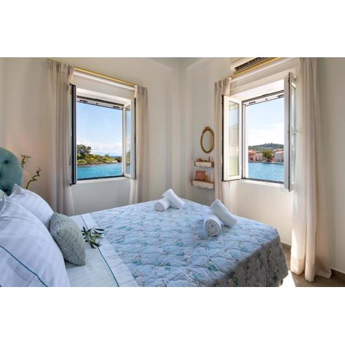 Sea Front Suite \