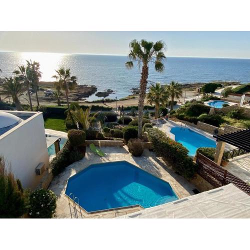 Sea Front Villa Ekaterina