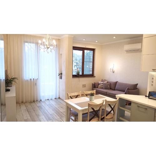 Sea Garden Apartment
