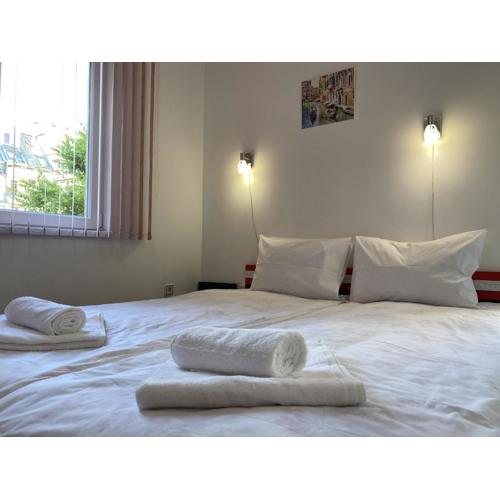 Sea Garden One Bed Apartment