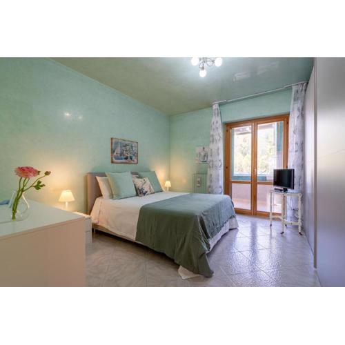 Sea Shell Airy & Roomy Apartment