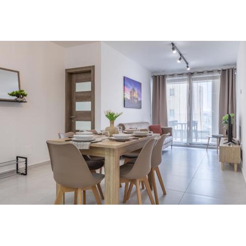 Sea-side Escape in Sliema - Sleeps 6