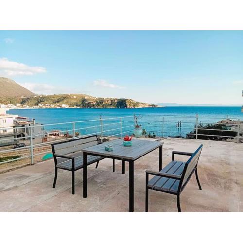 Sea Side Serenity 8