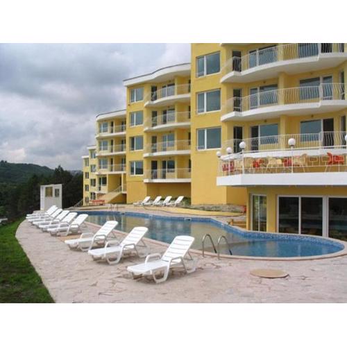 Sea View 1 Bedroom Apartment - Pool & Free Parking - Kavarna