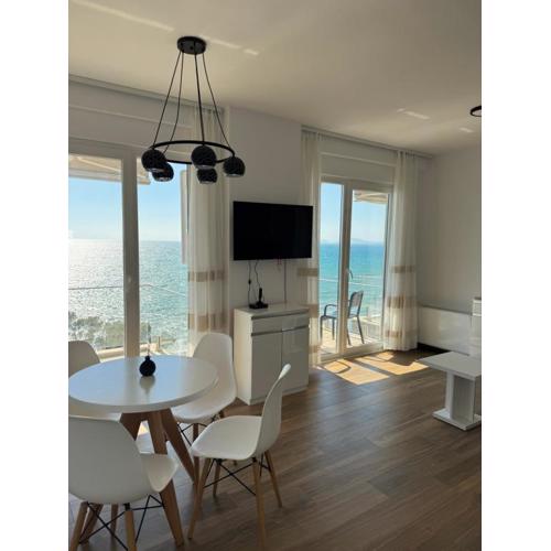 Sea View 2 bedroom Apartment Saca Hotel Shengjin