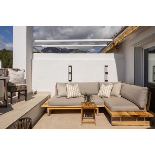 Sea view and sunny rooftop in Marbella, remodeled 2025