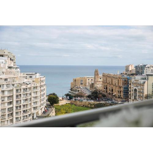 Sea View Apartment 2 bedrooms 2 bathrooms, 2 minutes away from the sea