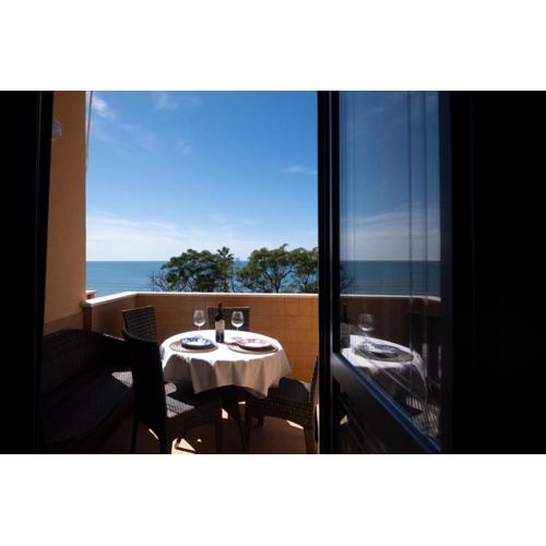 Sea View Apartment in the Center