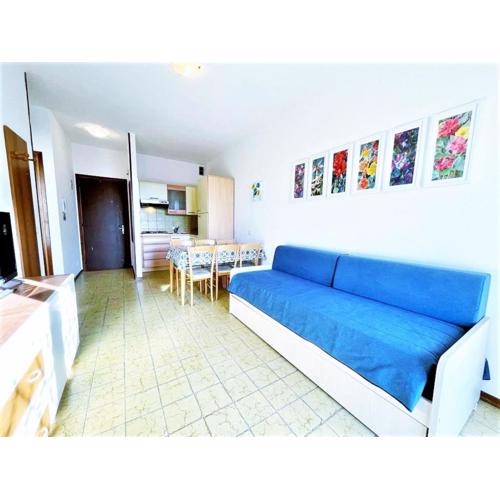 Sea-View Apartment with Terrace