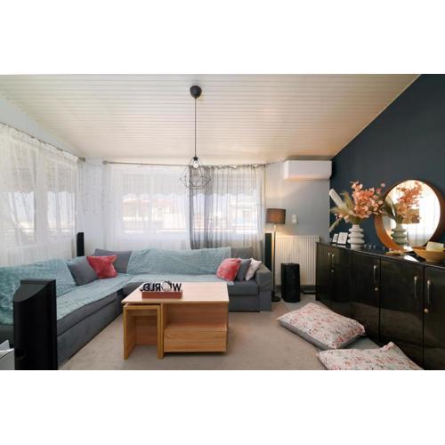 Sea-View Apt Argyroupoli, Athens
