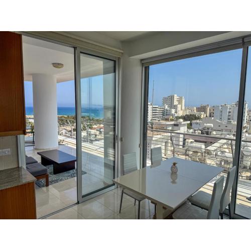 Sea View City Beach Apartment