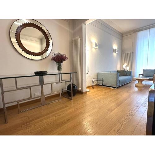 Sea view design apartment in centre