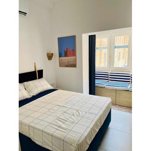 Sea View Duplex - Sliema Centre