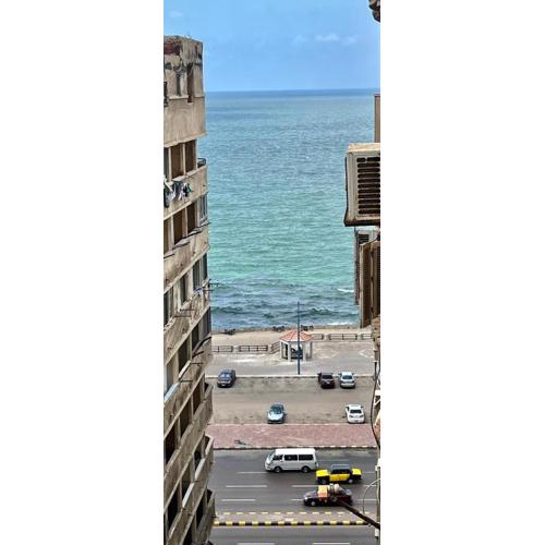 Sea view family apartment