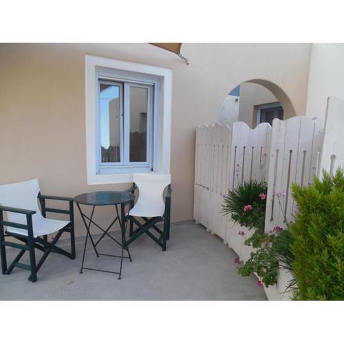 Sea view house Avgi