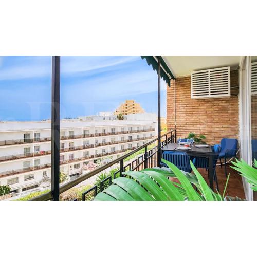 Sea-view retreat 7 minutes to the beach REMS