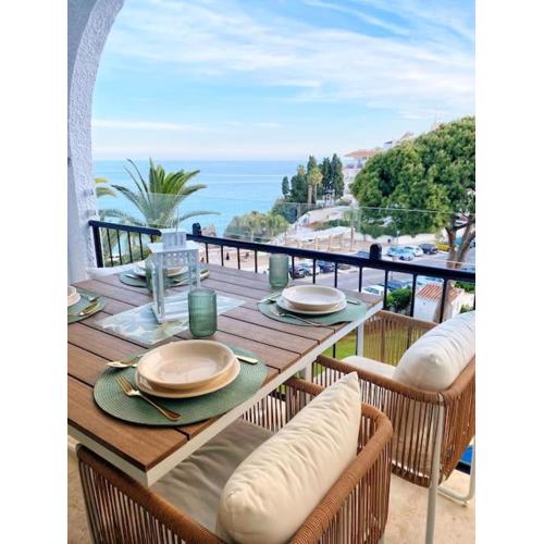 Sea View, Stylish & Modern 2 suites in the Center
