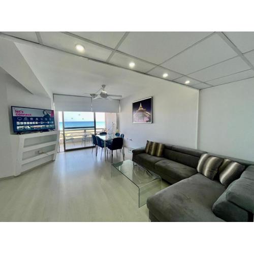 Sea View Suite in Makenzy