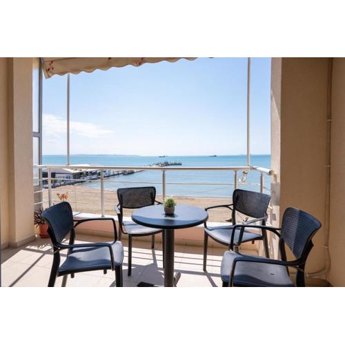 Sea View-sunlit Coast Apartment Durrs