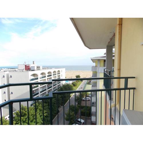 Sea view top floor apartment in Bibione