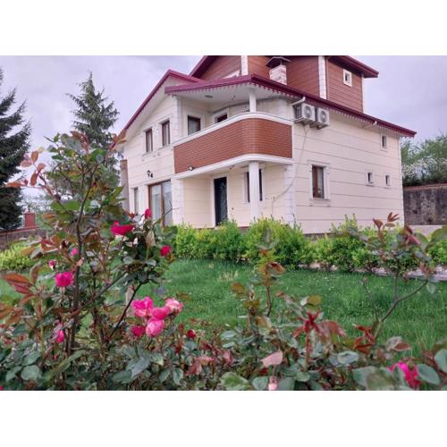 Sea ​​view triplex villa
