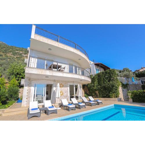 Sea View Villa for 6 Persons in Kalkan