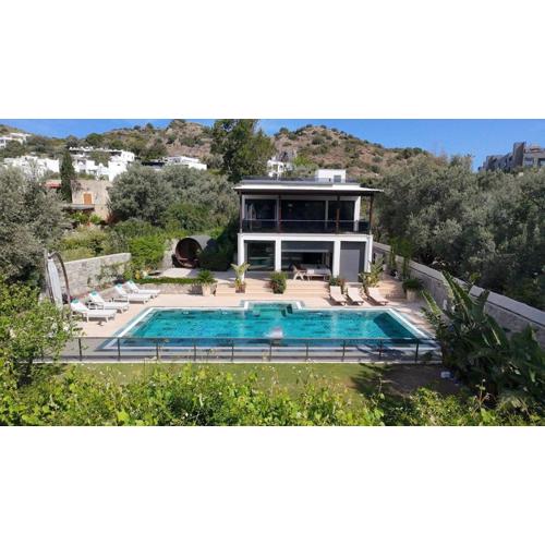 Sea View Villa in most upscale Yalikavak