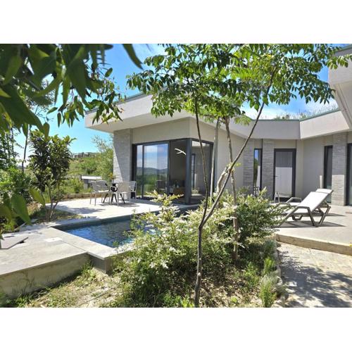 Sea View Villas With Pool