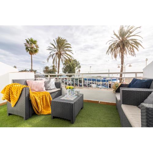 Sea & Wave Pedregalejo Beach Apartment
